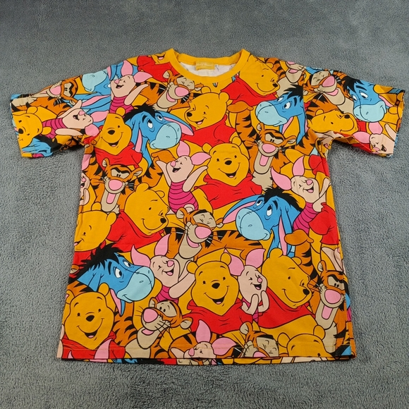 Disney Tokyo Winnie The Pooh T Shirt M/L - Picture 7 of 7